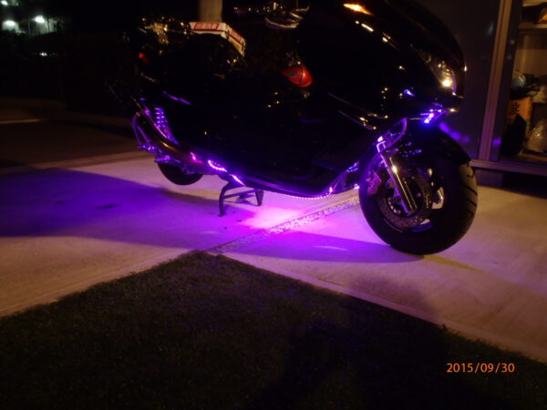 バイクLED取り付け。