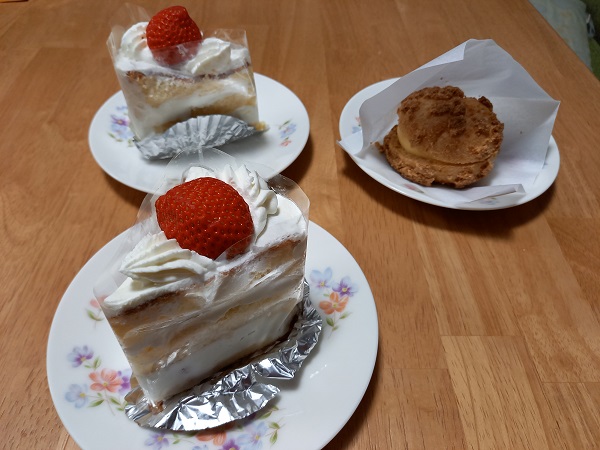 福生市のケーキ屋ミノンさん。