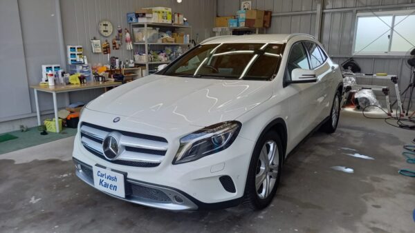 メルセデス　ベンツ　GLA250ハイモースコート施工。